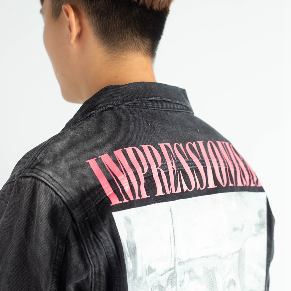 OFF WHITE